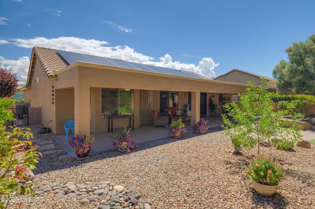1329 N Sun Catcher Way, Green Valley, AZ 85614