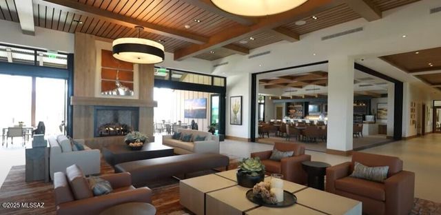 1329 N Sun Catcher Way, Green Valley, AZ 85614