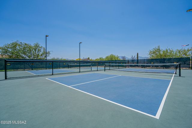 1329 N Sun Catcher Way, Green Valley, AZ 85614