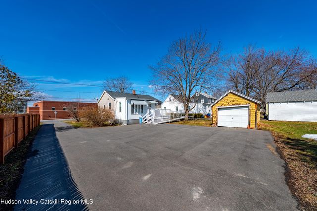 196 Harry Howard Avenue, Hudson, NY 12534