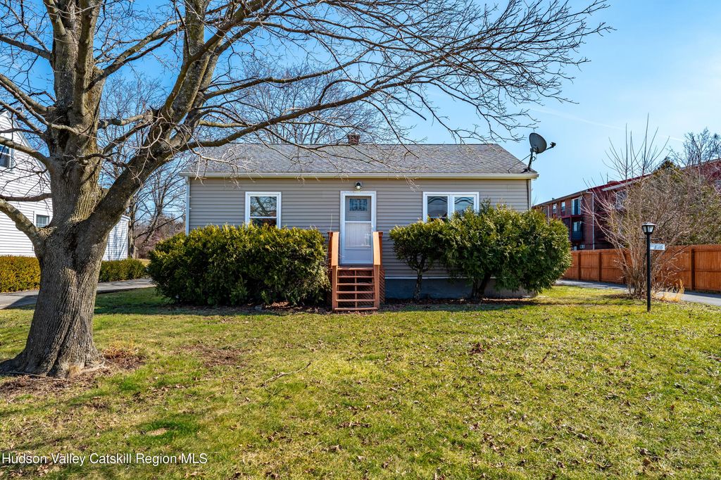 196 Harry Howard Avenue, Hudson, NY 12534