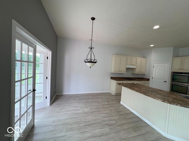 12051 Sanctuary Boulevard, Zionsville, IN 46077