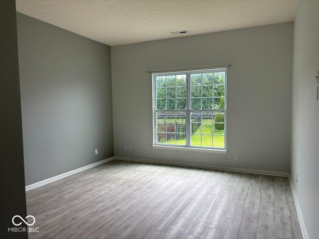 12051 Sanctuary Boulevard, Zionsville, IN 46077