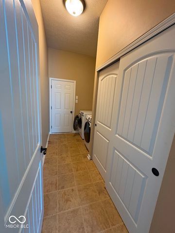 12051 Sanctuary Boulevard, Zionsville, IN 46077