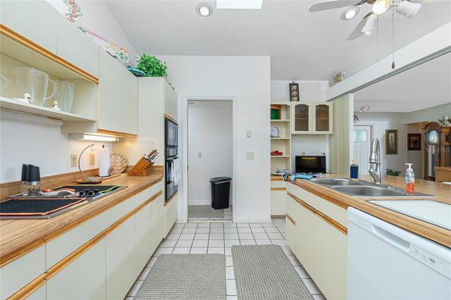 204 BUNKER ROAD, Rotonda West, FL 33947