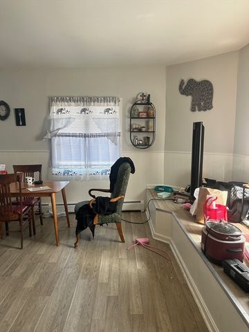 237 Branch St, Lowell, MA 01851