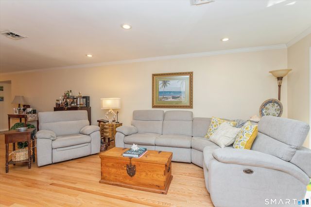 98 Gillies Lane 98, Norwalk, CT 06854