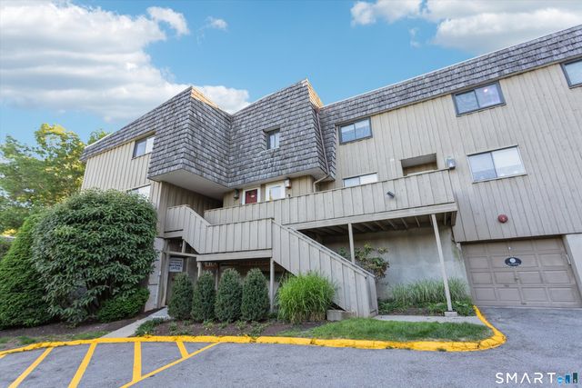 98 Gillies Lane 98, Norwalk, CT 06854