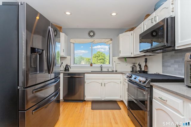 98 Gillies Lane 98, Norwalk, CT 06854