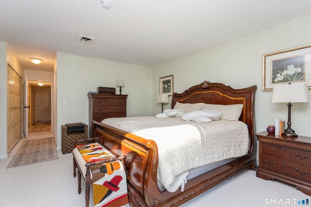 98 Gillies Lane 98, Norwalk, CT 06854