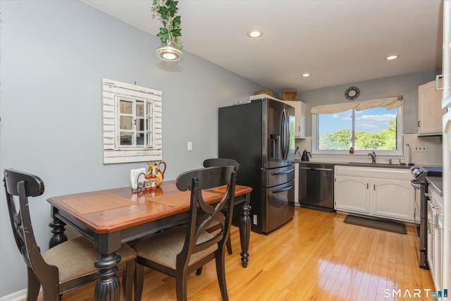 98 Gillies Lane 98, Norwalk, CT 06854