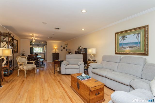 98 Gillies Lane 98, Norwalk, CT 06854