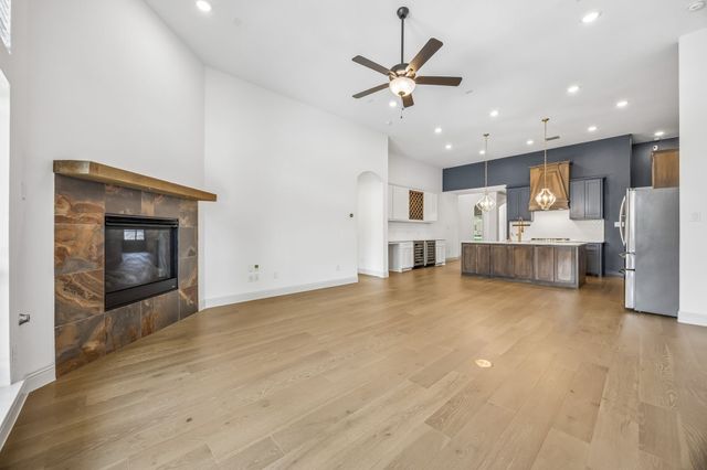 2618 Fair Oaks Avenue, Midlothian, TX 76065