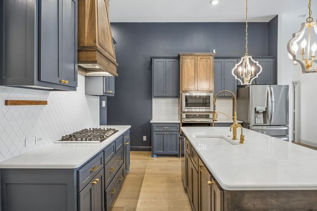 2618 Fair Oaks Avenue, Midlothian, TX 76065