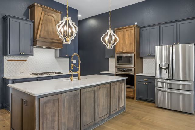 2618 Fair Oaks Avenue, Midlothian, TX 76065