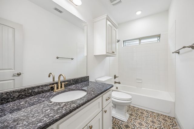 2618 Fair Oaks Avenue, Midlothian, TX 76065