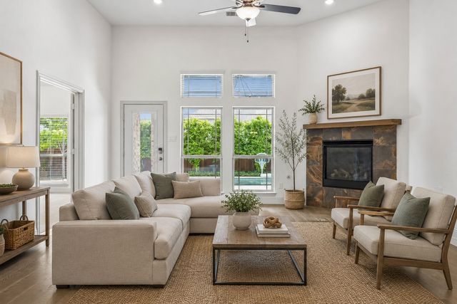2618 Fair Oaks Avenue, Midlothian, TX 76065