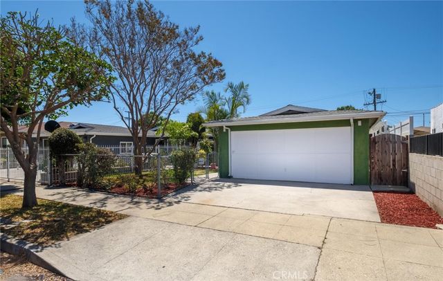 1014 E O, Wilmington, CA 90744