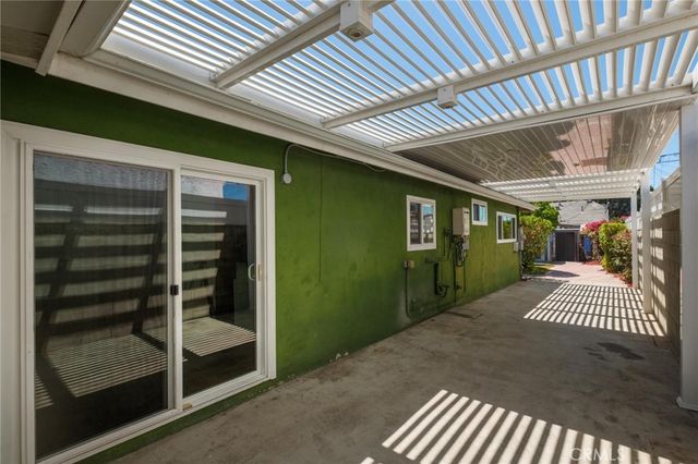 1014 E O, Wilmington, CA 90744