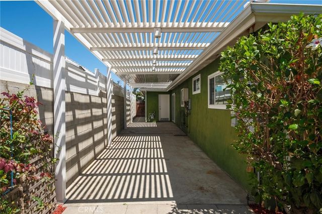 1014 E O, Wilmington, CA 90744