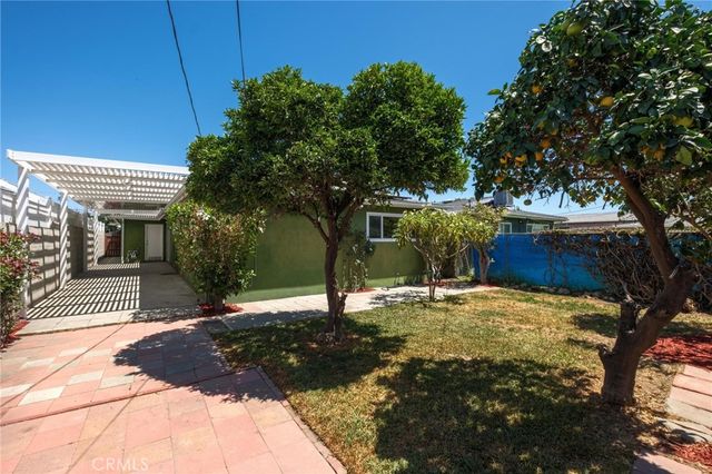 1014 E O, Wilmington, CA 90744