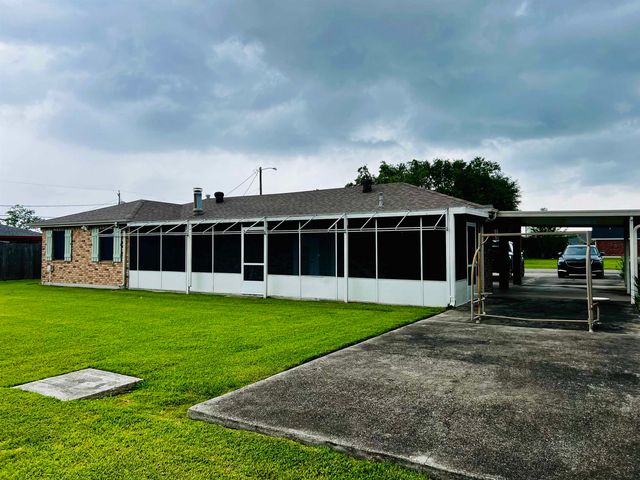 7110 5th St, Lockport, LA 70374