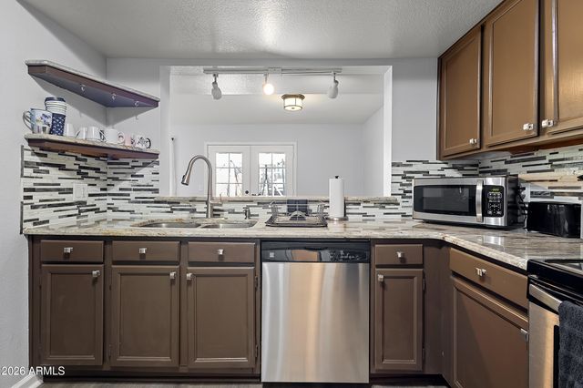 15813 N 38TH Drive, Phoenix, AZ 85053