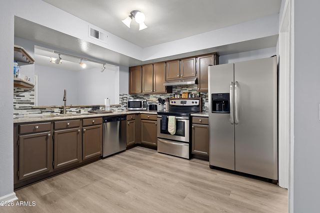15813 N 38TH Drive, Phoenix, AZ 85053