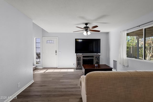 15813 N 38TH Drive, Phoenix, AZ 85053