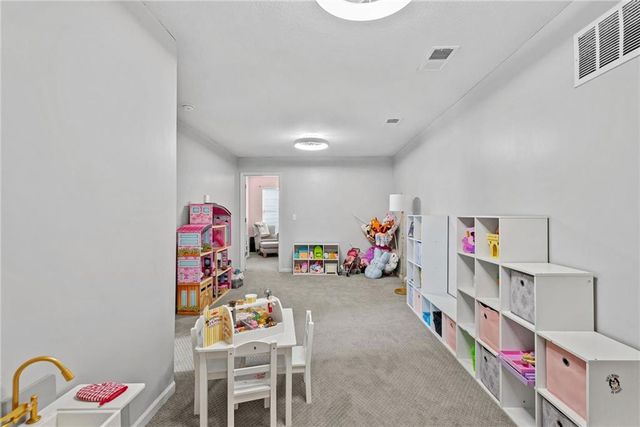 13365 NW 72nd Street, Parkville, MO 64152