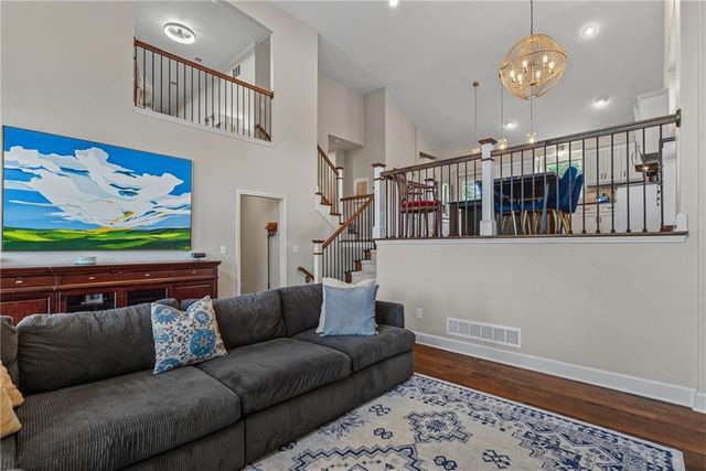 13365 NW 72nd Street, Parkville, MO 64152