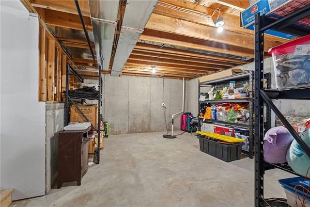 13365 NW 72nd Street, Parkville, MO 64152