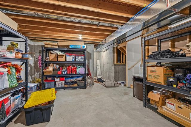 13365 NW 72nd Street, Parkville, MO 64152