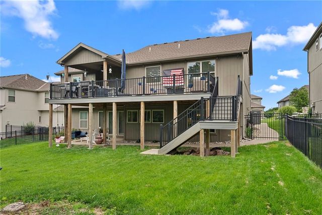 13365 NW 72nd Street, Parkville, MO 64152