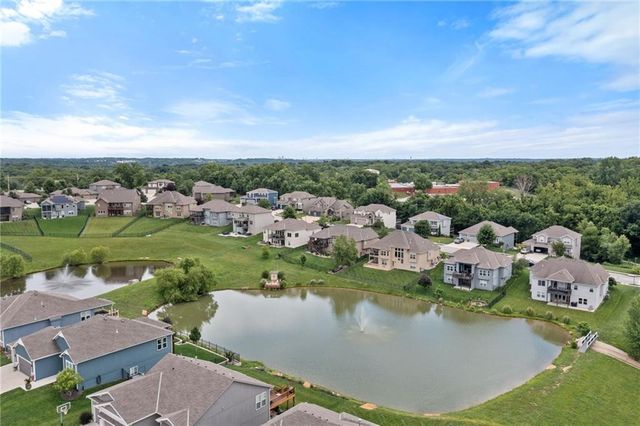 13365 NW 72nd Street, Parkville, MO 64152