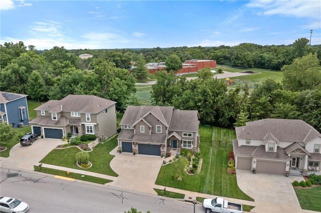 13365 NW 72nd Street, Parkville, MO 64152