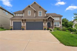 13365 NW 72nd Street, Parkville, MO 64152