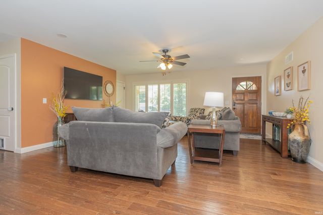 11111 Karendale Court, Evansville, IN 47720