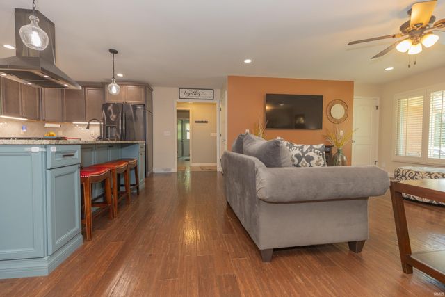 11111 Karendale Court, Evansville, IN 47720