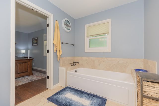 11111 Karendale Court, Evansville, IN 47720