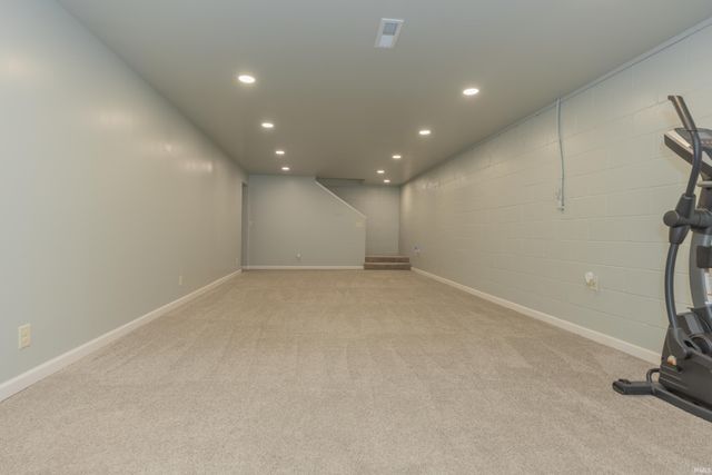 11111 Karendale Court, Evansville, IN 47720