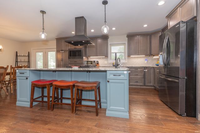 11111 Karendale Court, Evansville, IN 47720