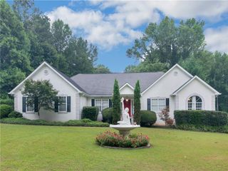 195 Galway Bend, Tyrone, GA 30290