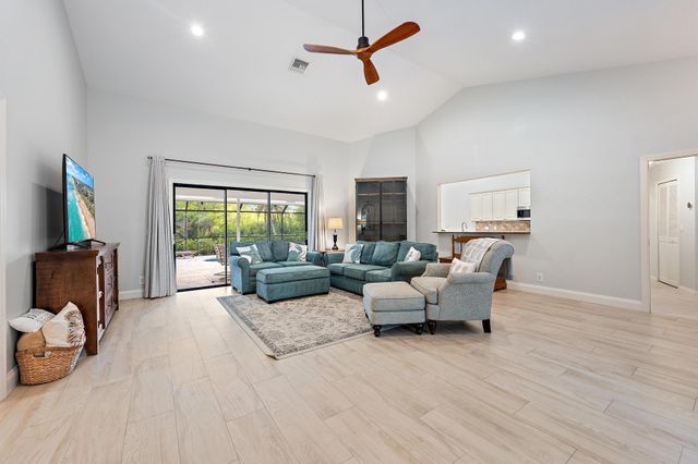 6462 Winding Lake Drive, Jupiter, FL 33458