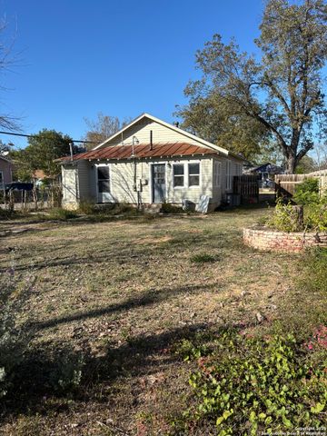 838 King Ave, San Antonio, TX 78211