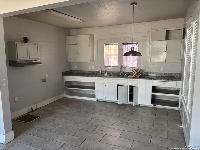 838 King Ave, San Antonio, TX 78211