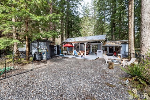 1075 Birch Lane, Sumas, WA 98295