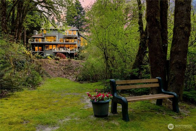 14124 229th Drive SE, Issaquah, WA 98027