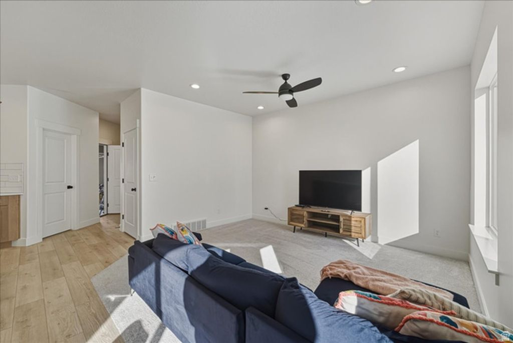 1788 N FESTIVE WAY, Saratoga Springs, UT 84045 — photo 4