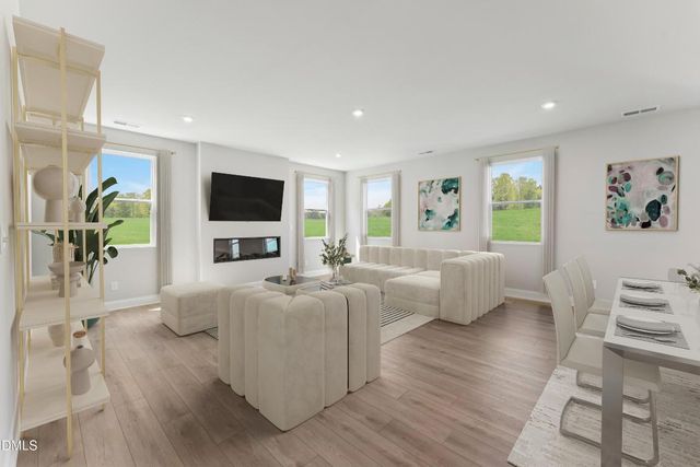 3305 Jeter James Way, Apex, NC 27523